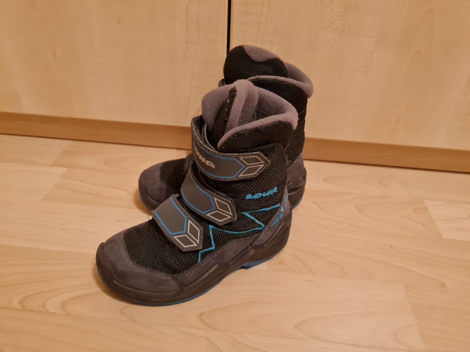 Lowa Scarpe per ragazzi: Lowa Juri gr. 26 – Nuovo (secondo la descrizione) da Wichtrach venduto da tinka080