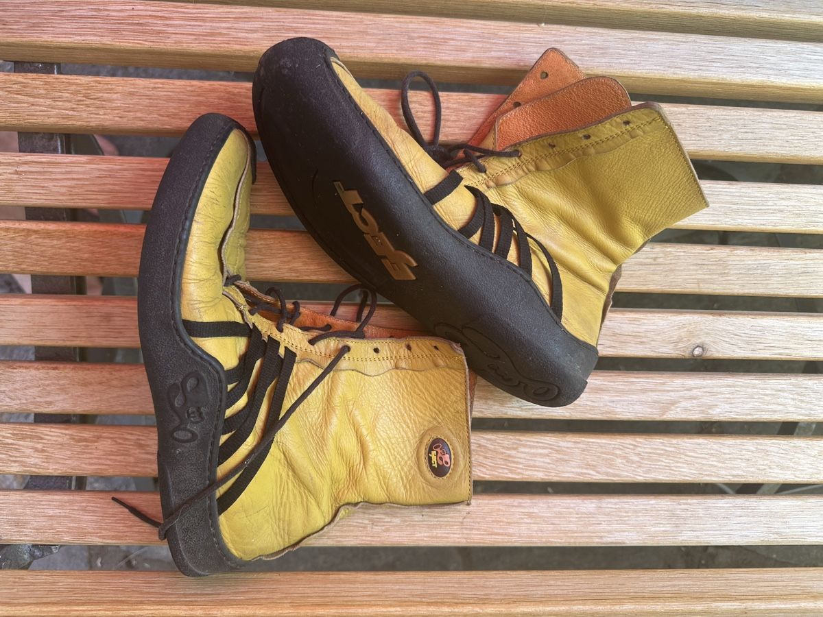 Scarpe da uomo: Schuhe  Gelb Grösse 39  – Usato da Bern venduto da Noeci 1