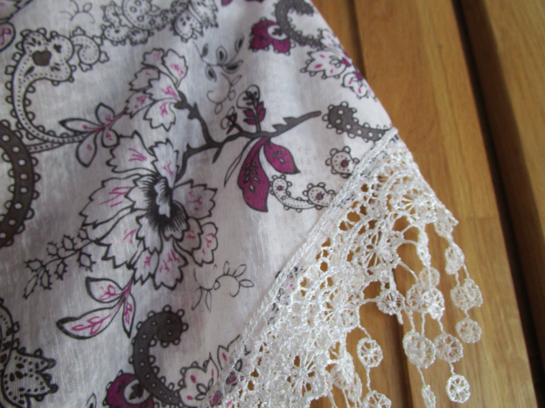 Foulard & Sciarpe: Halstuch – Usato da Birmenstorf AG venduto da Edelweiss25 1