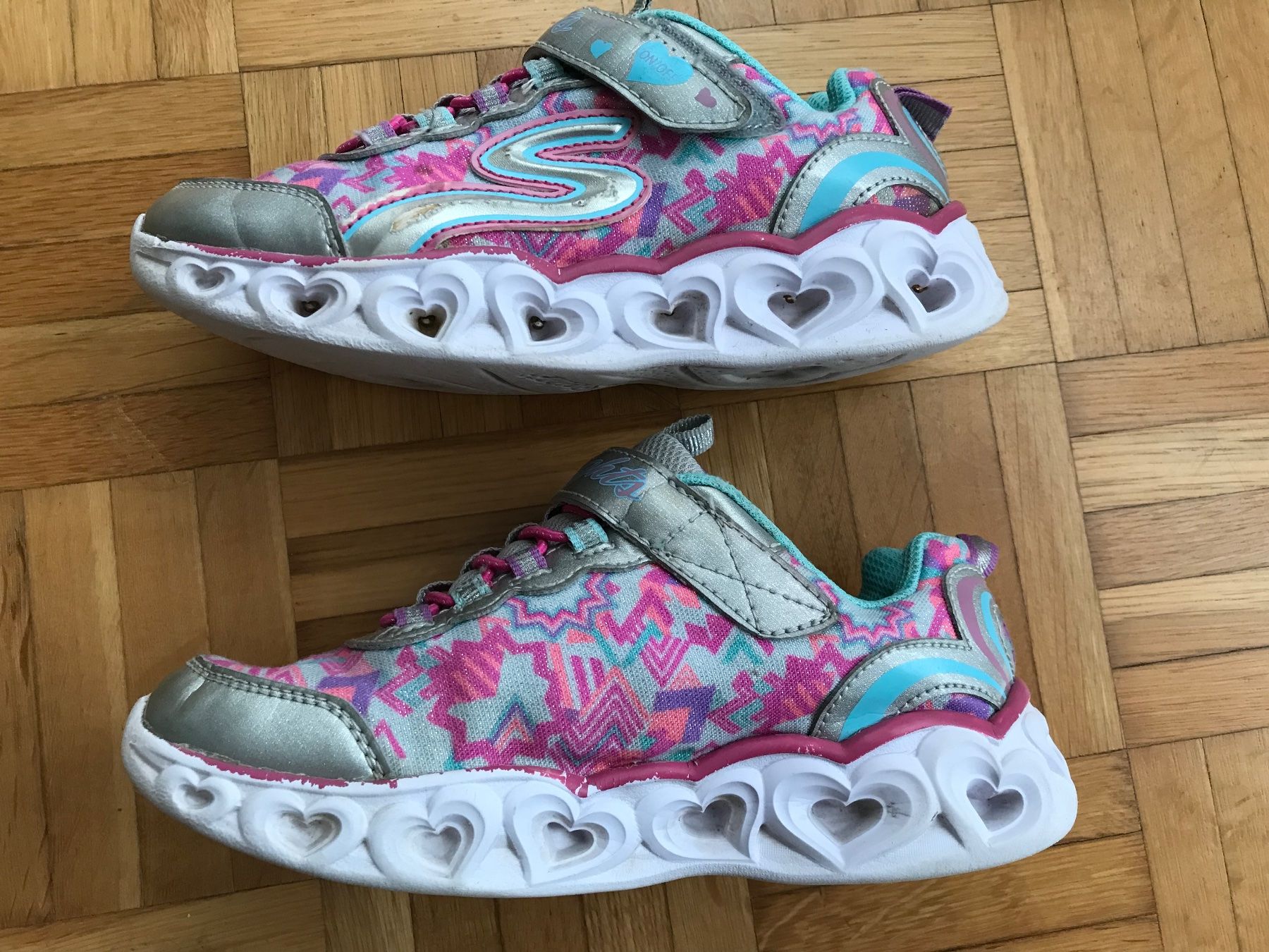 Skechers Scarpe per ragazze: Turnschuhe von Skechers Grösse 33 – Usato da Emmenbrücke venduto da Hathor123 1