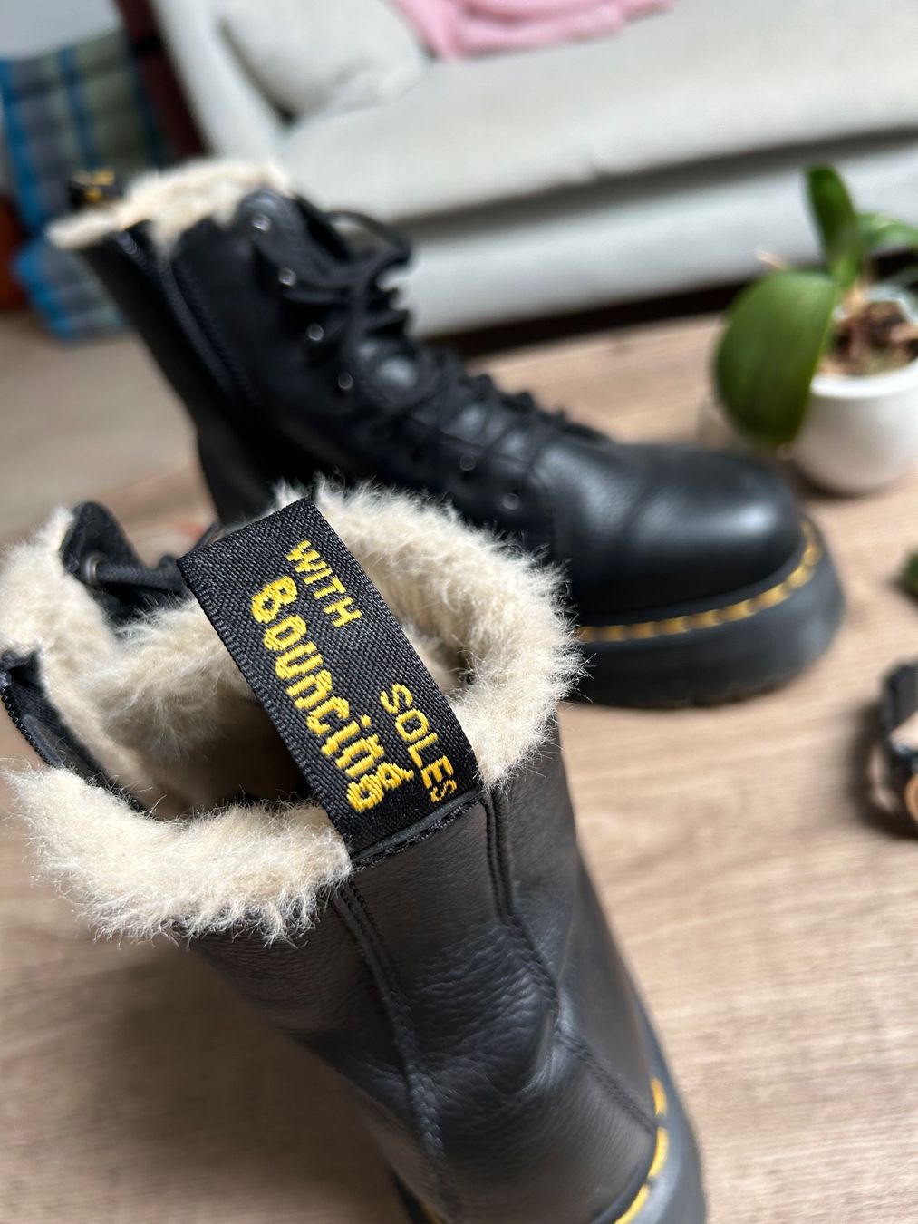 Dr. Martens Damenschuhe: Doc Martens Stiefel – Gebraucht aus Schaffhausen von blogrates 1
