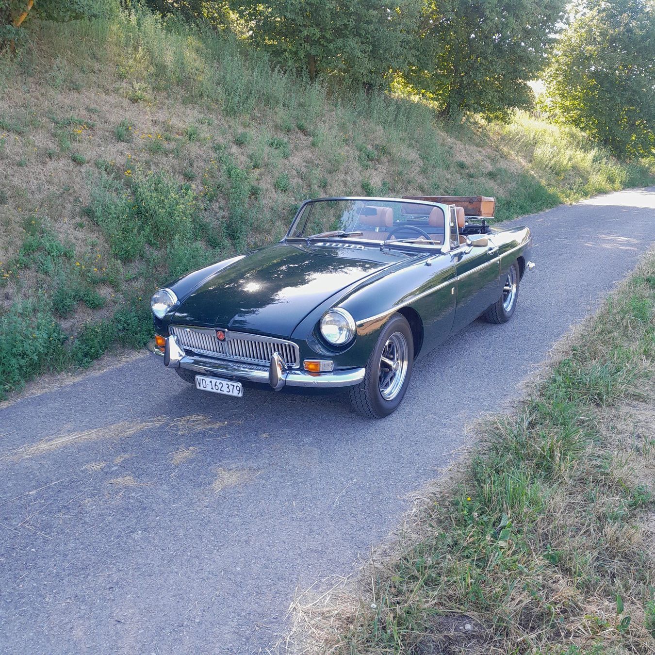 MG Autos: MGB MG B British racing Green en superbe état! – D'occasion à Cuarny par Micro-tracteur 2