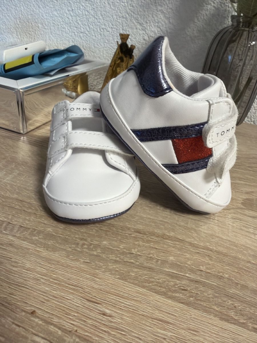 Tommy Hilfiger Chaussures garçon: Kinderschue Tommy Hilfiger – D'occasion à Sirnach par D.SecondChance 1