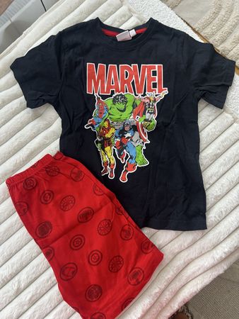 MARVEL SUPERHELDEN PYJAMA NEUWERTIG 122/128