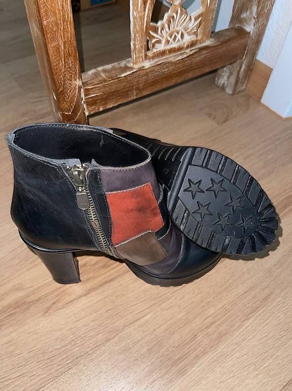 Scarpe da donna: Coole  Stiefeletten mit Absatz, Grösse 38, Leder – Usato da Bützberg venduto da dan_jhn9 2