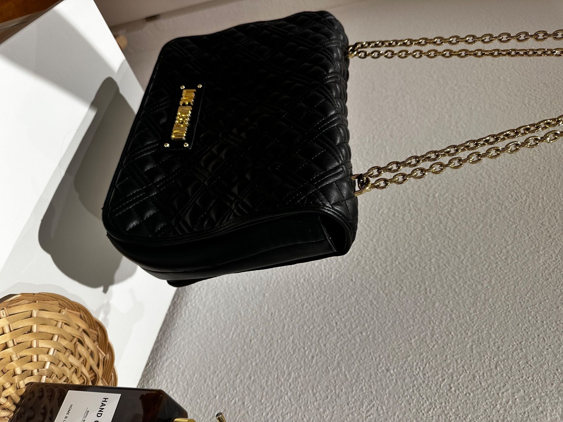 Moschino Taschen für Damen: Love Moschino Handtasche – Gebraucht aus Langnau am Albis von Vanessa91_LA 1