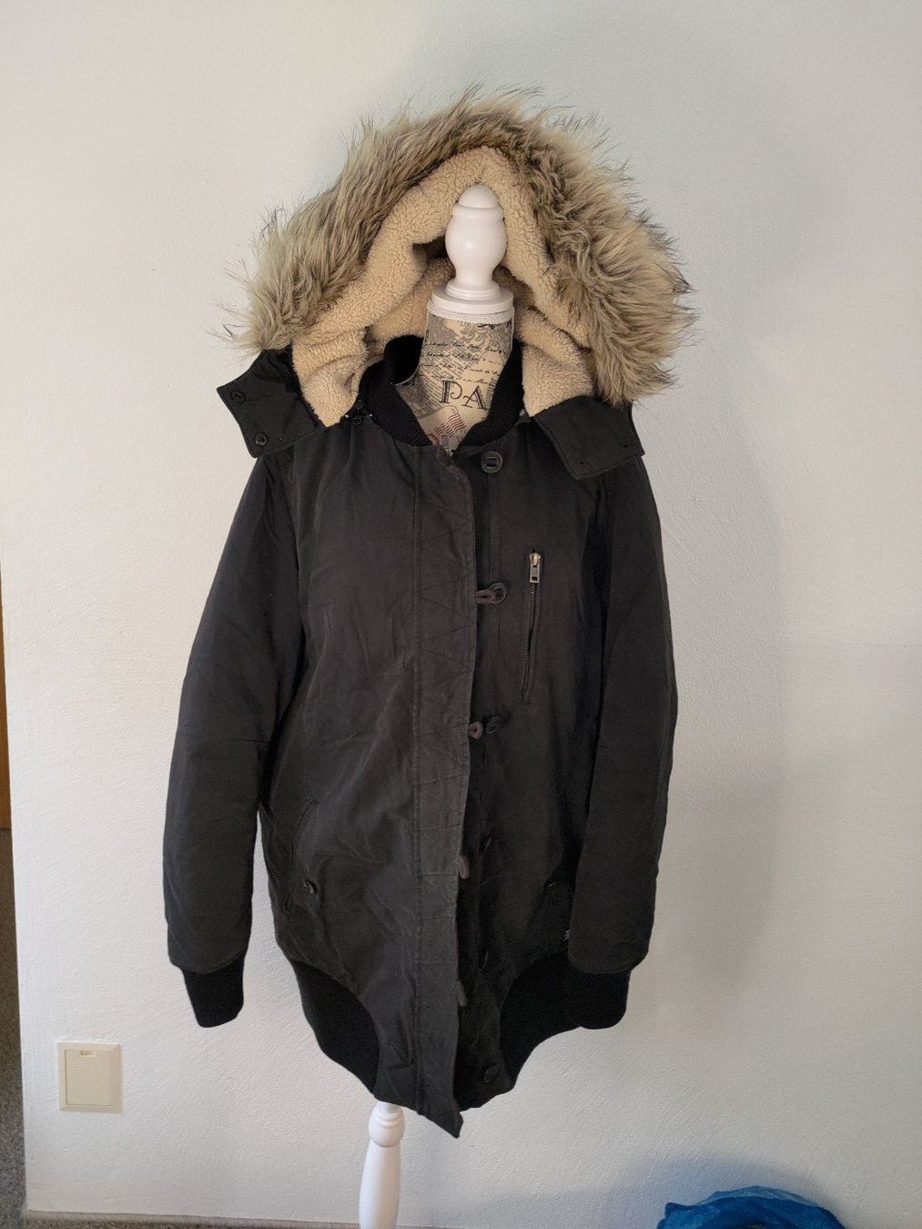 Jacken: Damen Jacke - American Eagle - XL – Gebraucht aus Untervaz von Lyraia