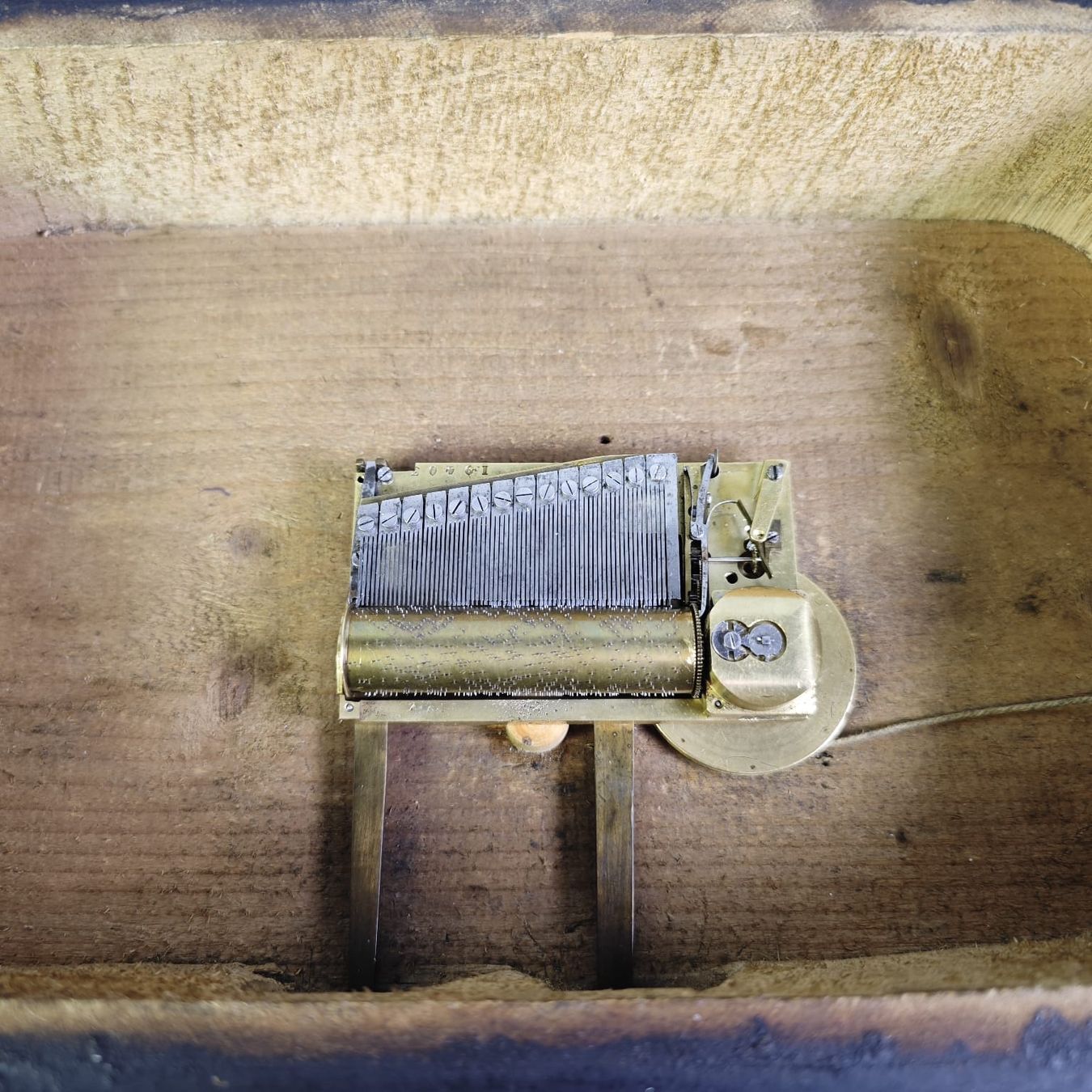 Carillon: Pendeluhr Portaluhr mit Spieluhr /franz. – Usato da Schönenwerd venduto da Swissmusicbox 6