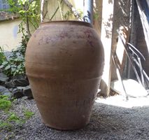 Terracotta Topf aus Spanien, H. 60 cm. Ø 50 cm. Ø oben 23 cm
