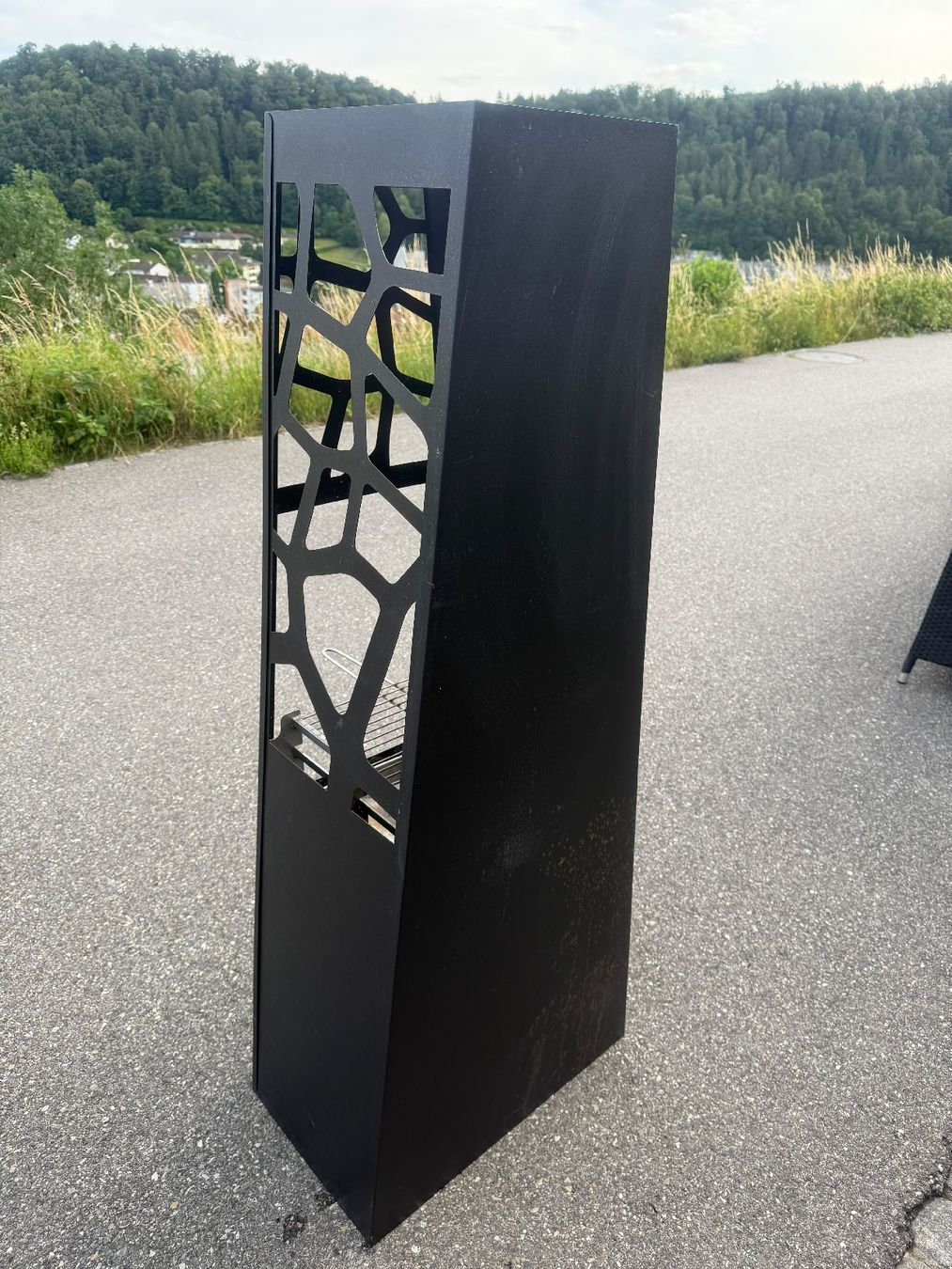 Bracieri: Grill / Feuerstelle schwarz mit modernen Design – Usato da Trimbach venduto da dia_nv9g