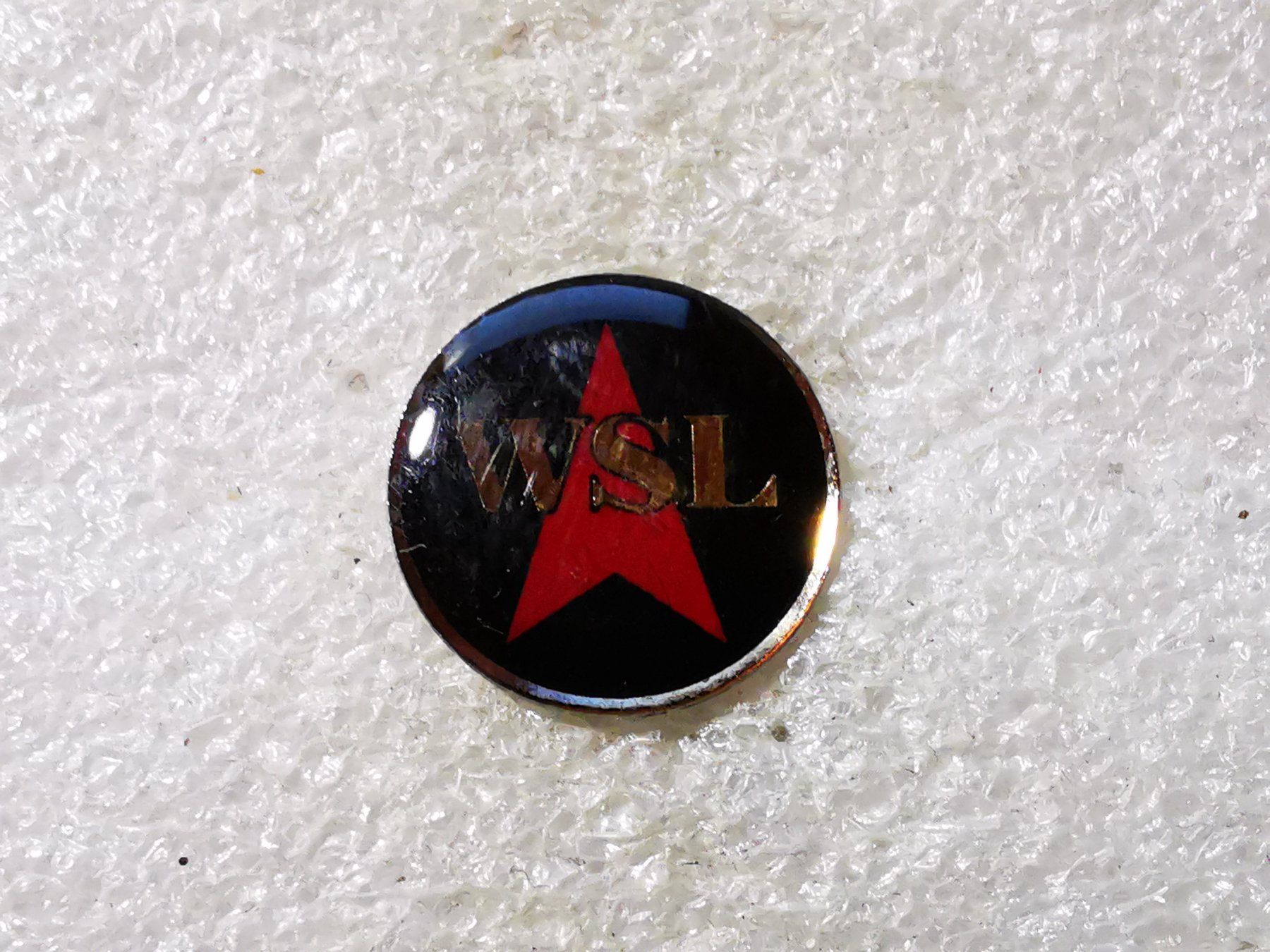 Placchette & Badge: Ansteckpin 85: WSL – Usato da Oppligen venduto da Pin-Fall-Shop