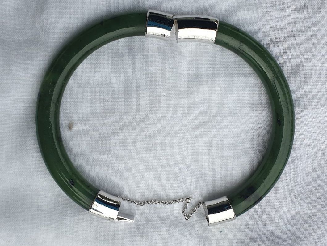 Bracciali & Braccialetti: Jadearmreif mit Silberverschluss Vintage – Usato da Brissago venduto da Schnatti01 1