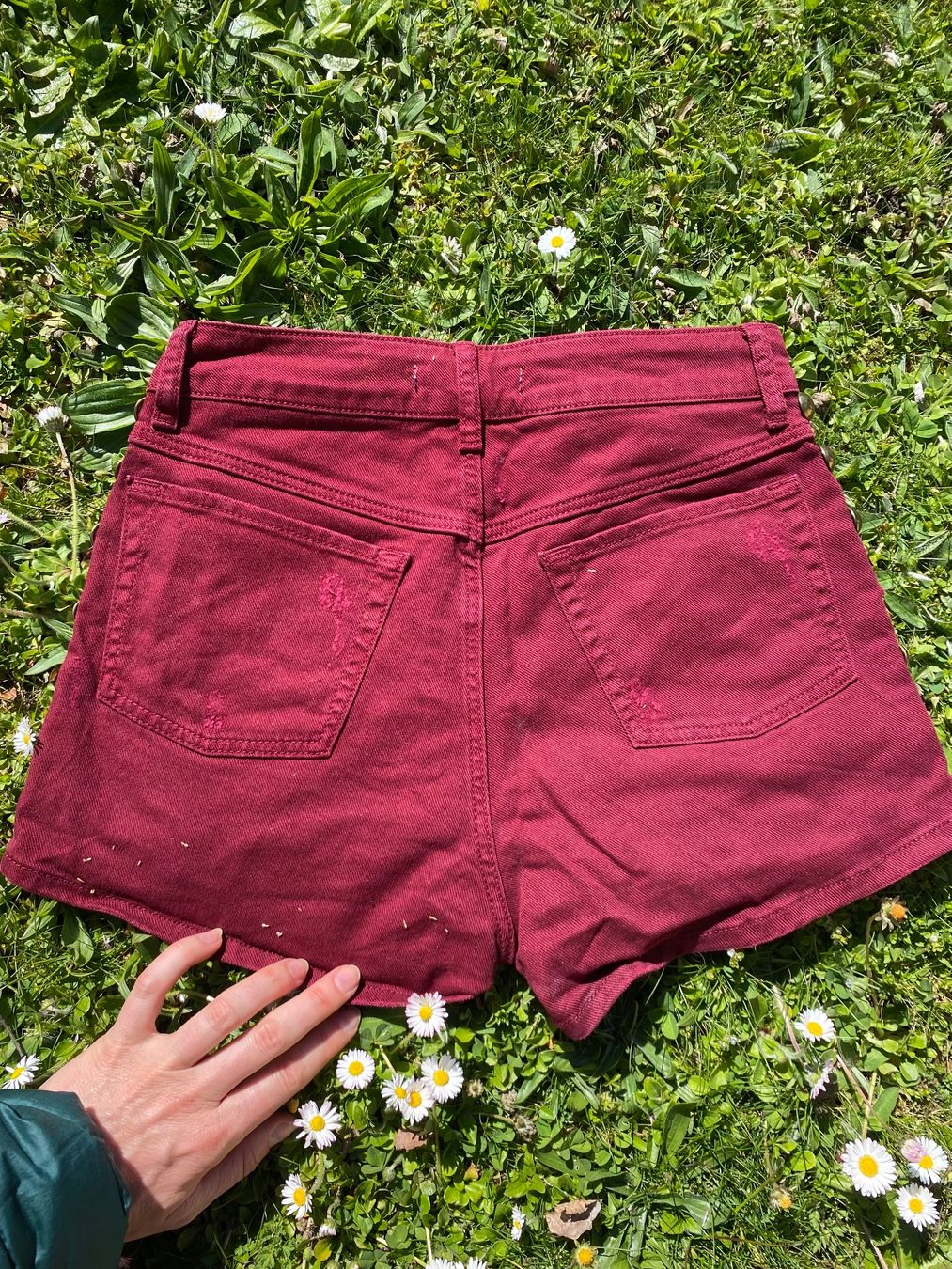 Sandro Jeans: Mini short Sandro - short en jean bordeaux – Neu (gemäss Beschreibung) aus Jouxtens-Mézery von delphinepassaquay 1