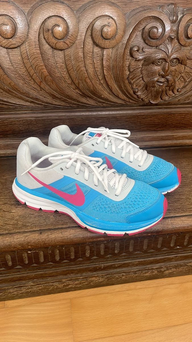 Nike Scarpe da uomo: Nike Spotsschuhe Running Shoes, Gr 38.5 – Usato da Uetikon am See venduto da erz13
