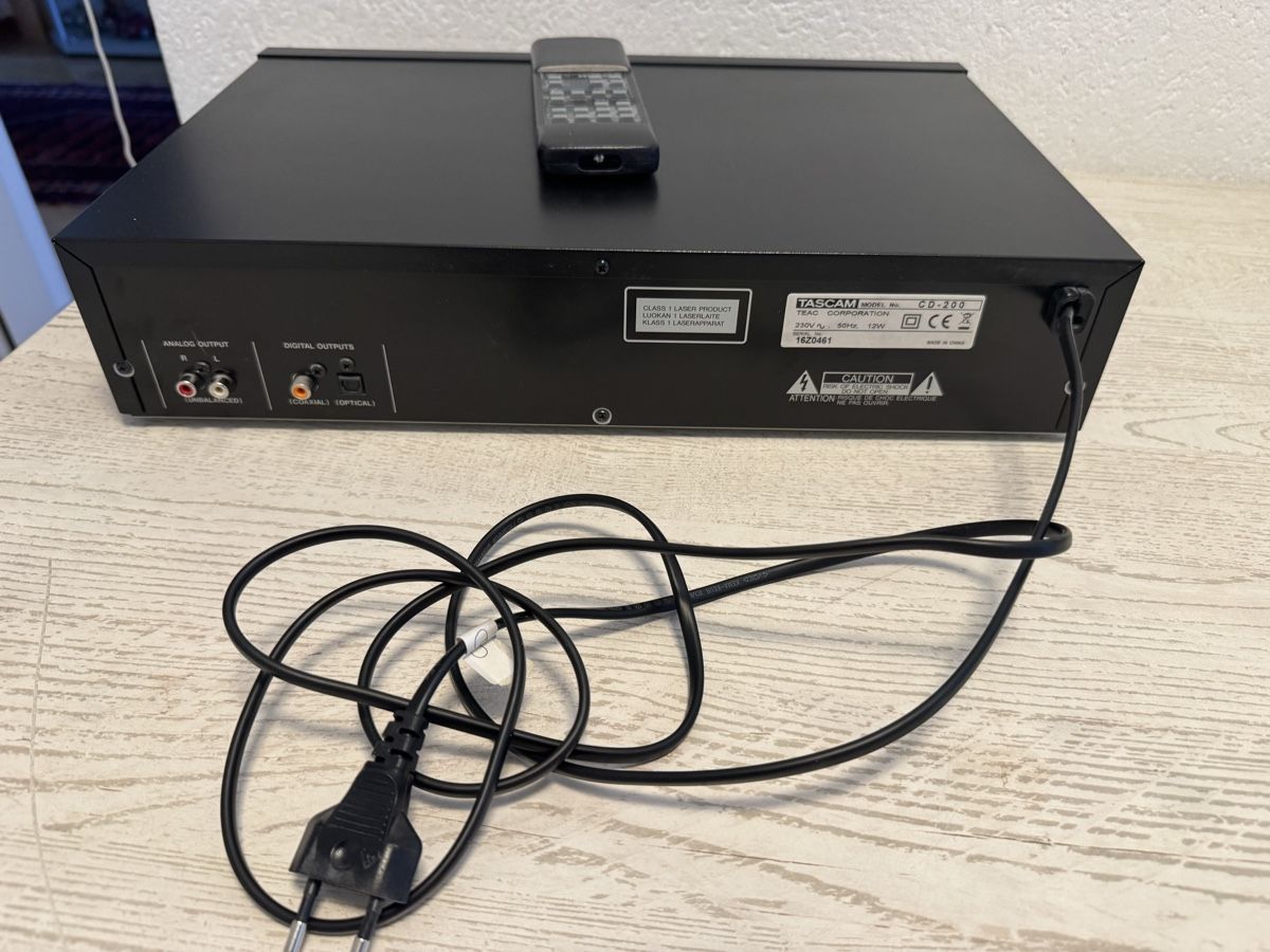 Tascam Systèmes audio & multimédias: Tascam cd-200 cd player – D'occasion à Zunzgen par milesdavis76 5