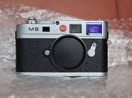 Leica M8 Top Zustand+Zubehör *Shutter count 2500*