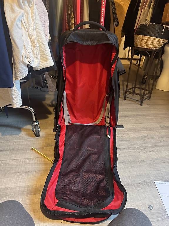 North Face Valigie: The north face trolle – Usato da Uitikon Waldegg venduto da Nook 1