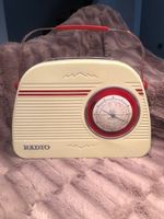 Stylische Blechdose, Retro-Radio, wirkt auch als Deko