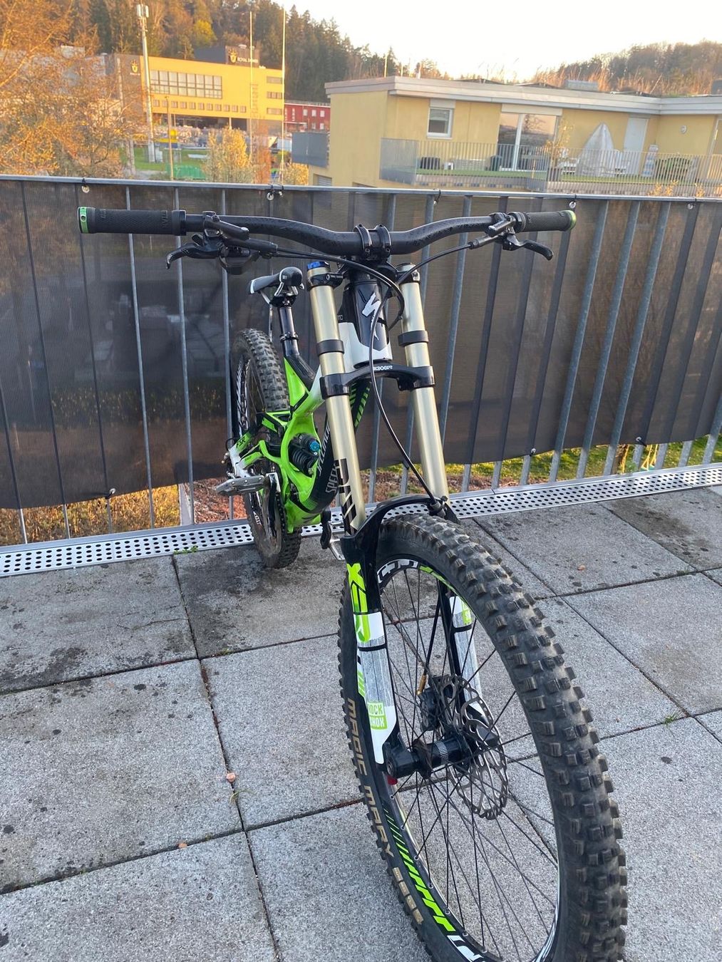 Specialized Biciclette: Downhillbike SPECIALIZED DEMO 8 I 2012 – Usato da Winterthur venduto da avocadolein 4
