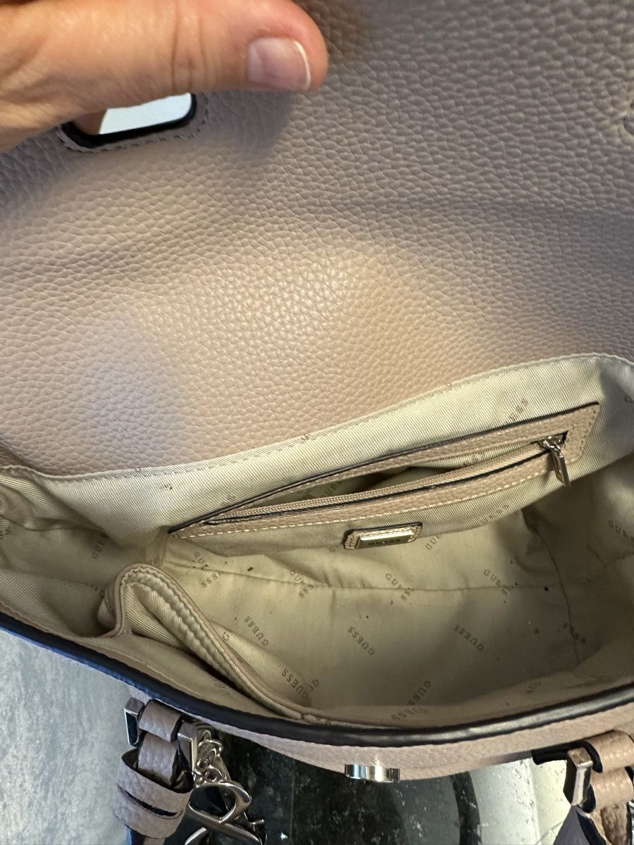 Guess Taschen für Damen: Guess Tasche – Gebraucht aus Oberentfelden von ulli03 3