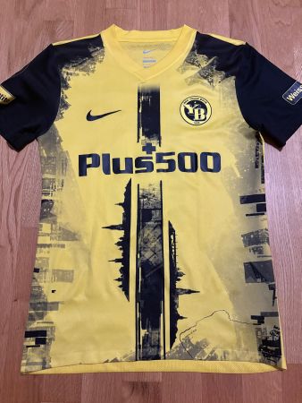 BSC YOUNG BOYS BERN # 18 NSAME CUP TRIKOT 125 JAHRE YB S