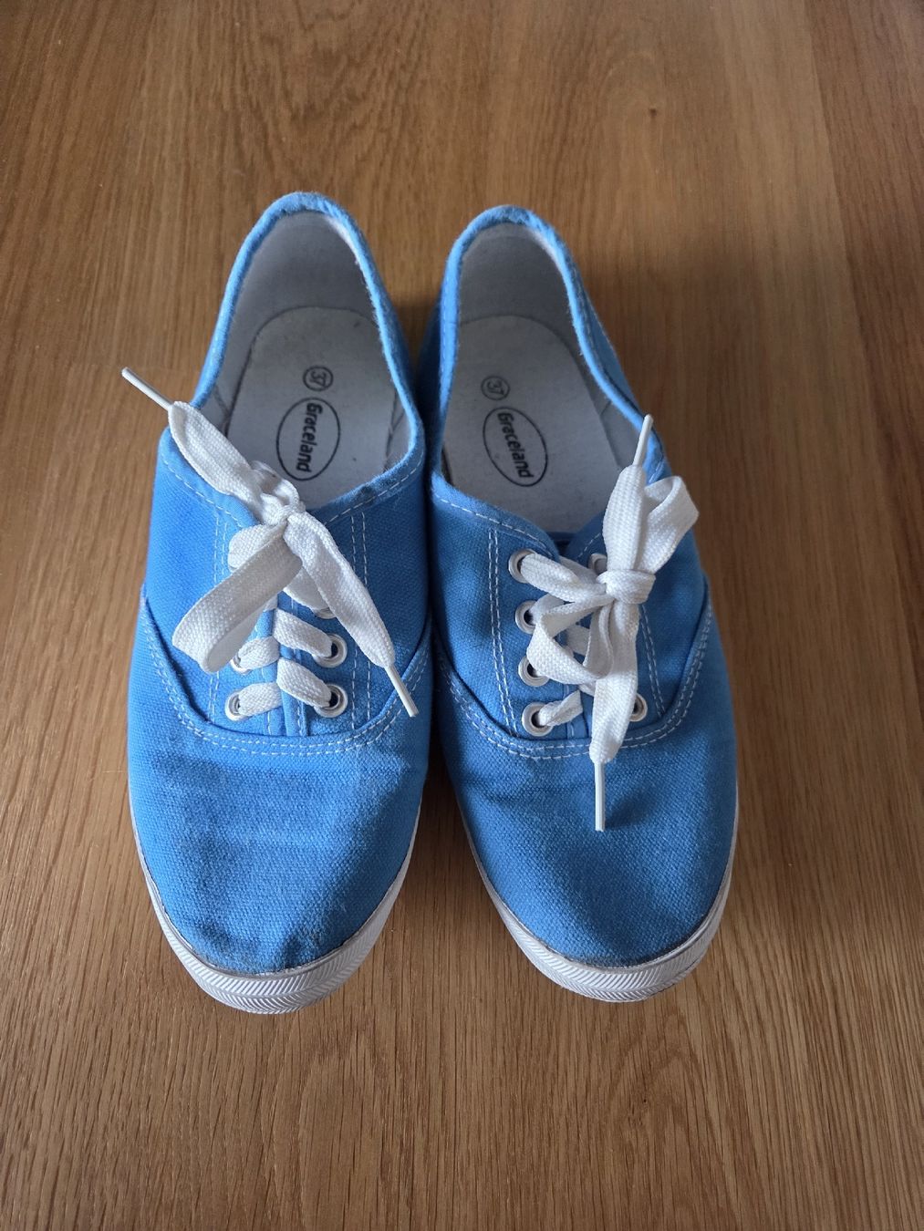 Graceland Herrenschuhe: Sommer-Turnschuhe, hellblau, Gr. 37, Marke Graceland – Gebraucht aus Villars-sur-Glâne von richardette