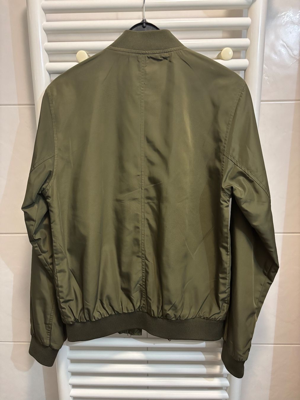 Giacche: Topman Lightweight Bomber Jacket - Olive Green - S – Usato da Belfaux venduto da vik_c6z2 1