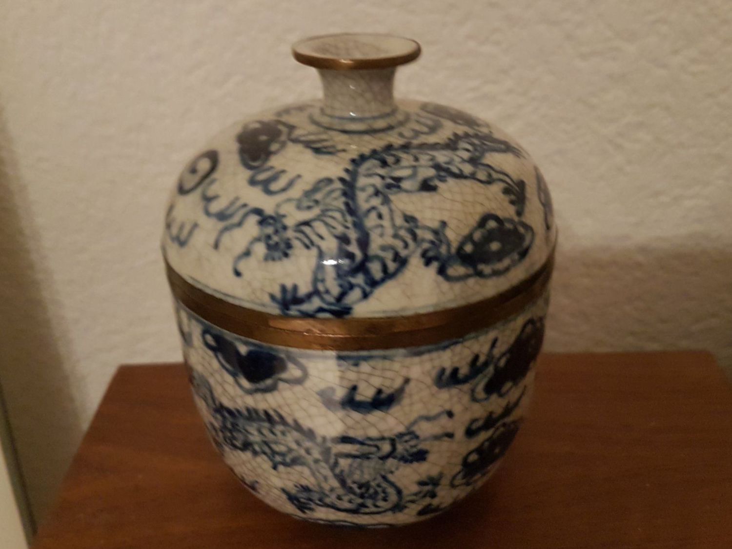 Schalen: Antike China Dose Signiert  cracelee – Gebraucht aus Wallisellen von Swissline11 1