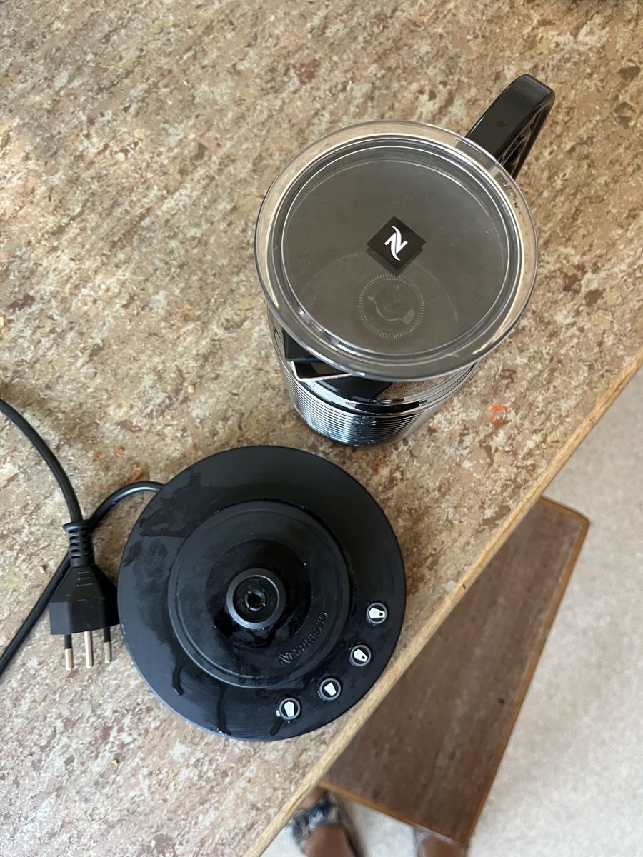 Appareils de cuisine: Nespresso Milk Frother – D'occasion à Zürich par abb_vs8m