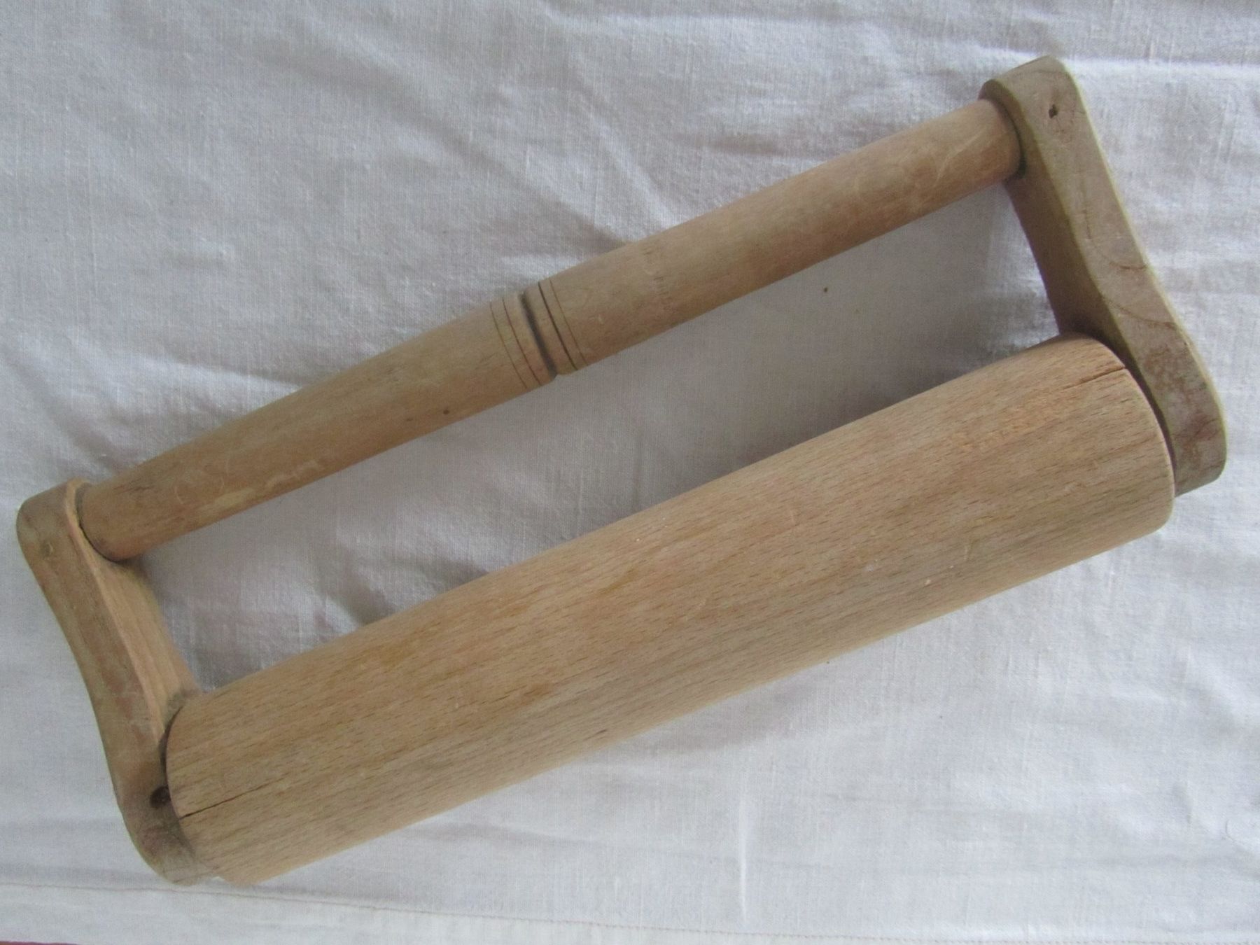 Elettrodomestici da cucina: Vintage Nudelwalker/Teigroller aus Holz – Usato da Seengen venduto da mikelele 1