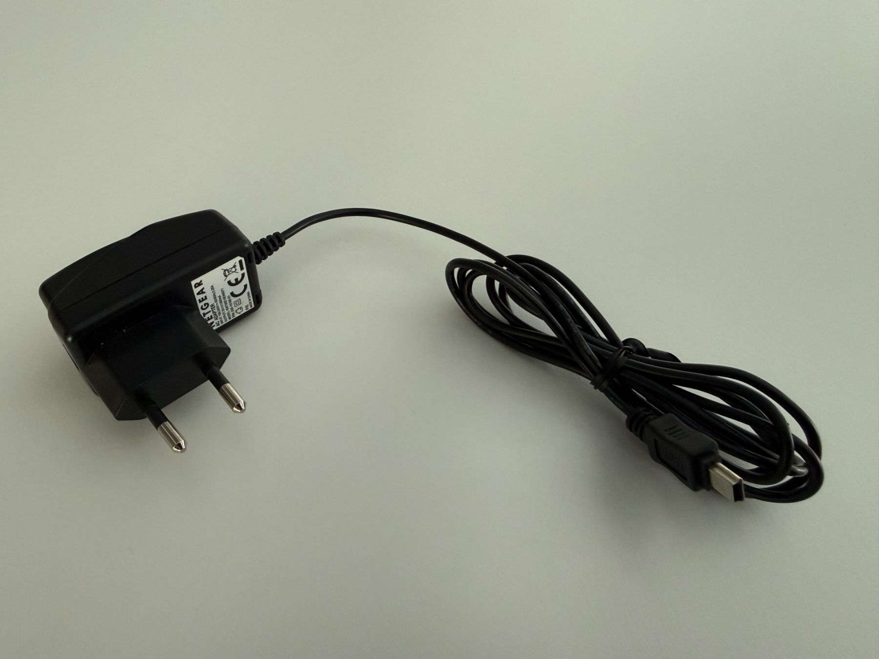 Netgear Ladegeräte: Steckernetzteil 230 Volt auf Mini USB Stecker, Netgear, NEU – Neu (gemäss Beschreibung) aus Unterengstringen von Tnovus