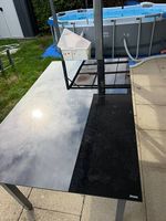 Glastisch mit Aluminium Rahmen