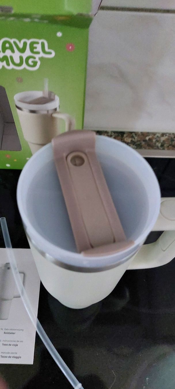 Contenitori & Simili: Thermobecher mit Strohhalm – Nuovo e nell'imballaggio originale da Samstagern venduto da Bladetigi 2