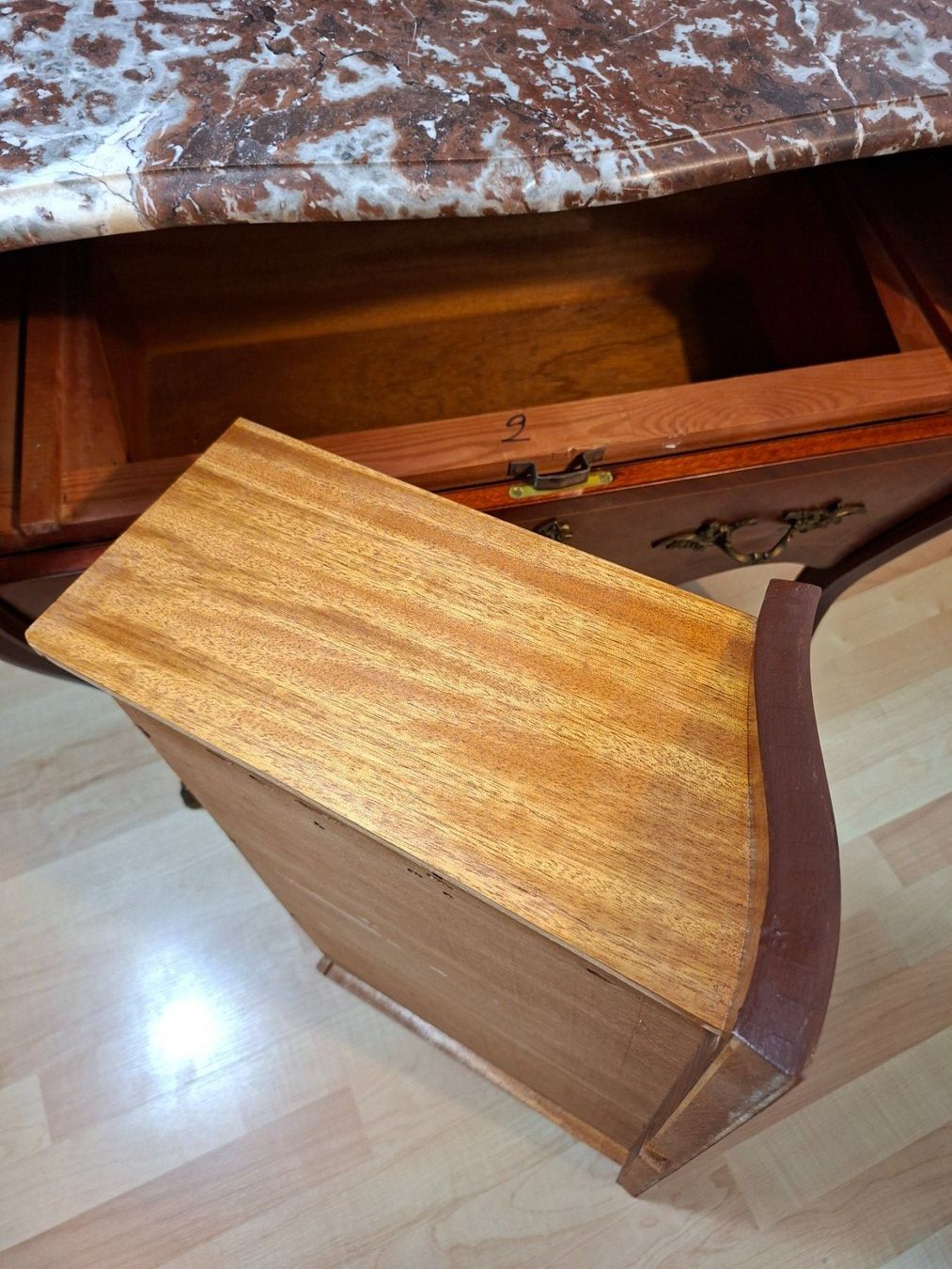 Kommoden: Antike Kommode Louis XV Stil mit Marmorplatte – Gebraucht aus Steffisburg von ZeitReise_ 3