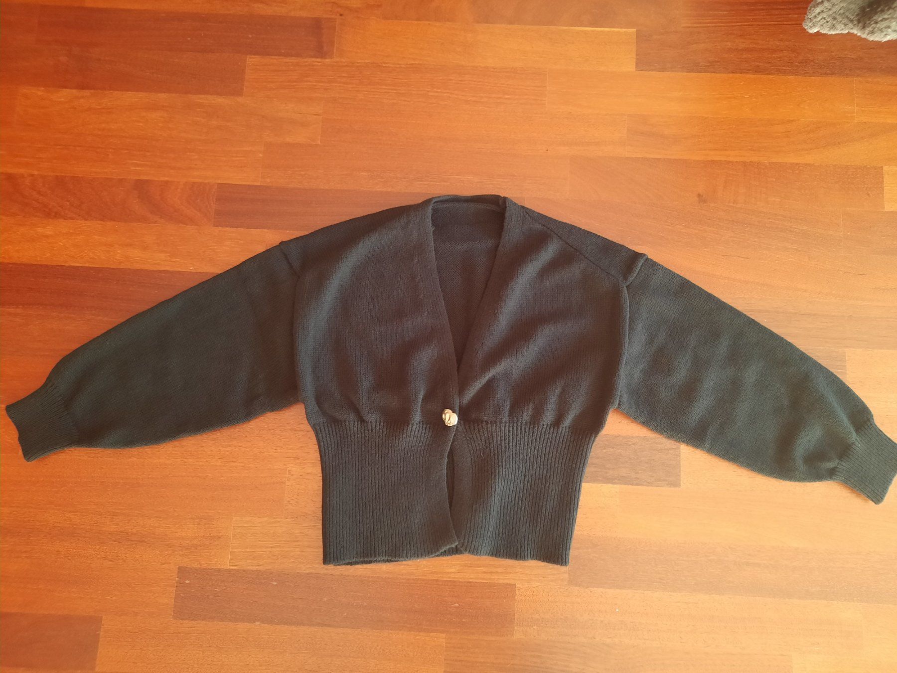 Jacken: Damen Strickjacke kurz NEU – Neu (gemäss Beschreibung) aus Buchs SG von miska01 1