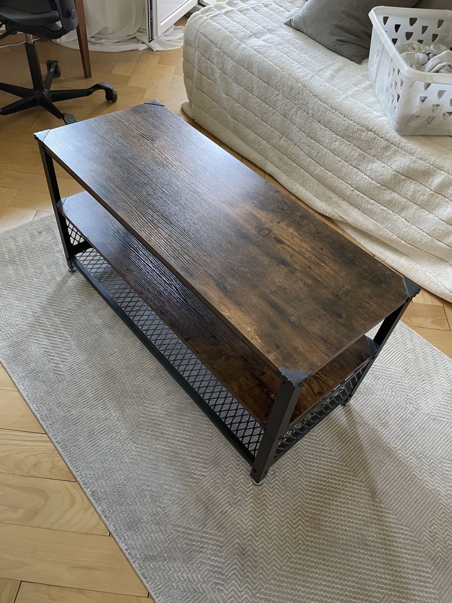 Tavoli: Kleiner Tisch/ Abstelltisch / Regal / Sideboard – Usato da Bern venduto da dav_mj82