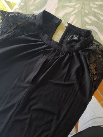 Vero Moda Bluse schwarz mit Spitzen-Details Grösse L