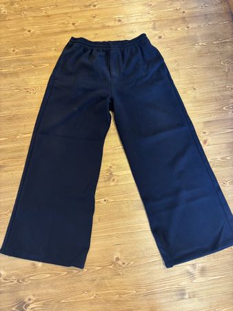 Jogginghose Weekday weit schwarz Grösse S guter Zustand