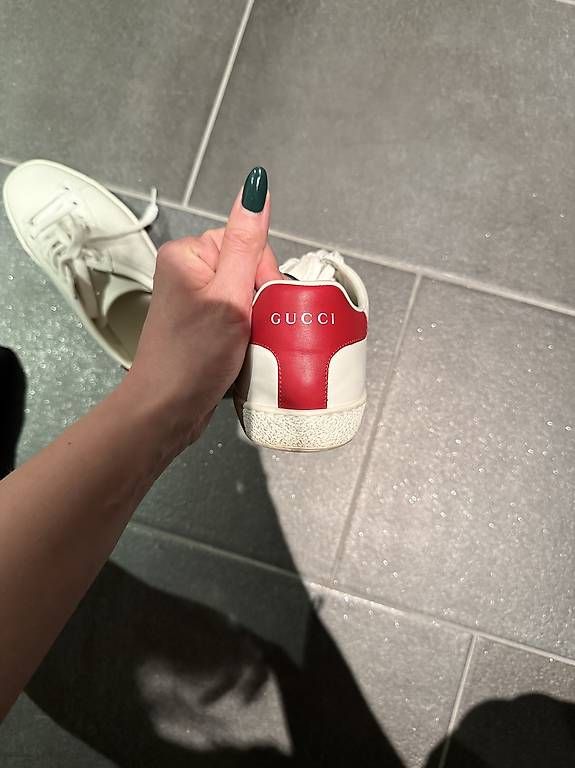 Scarpe da donna: Gucci Ace Sneaker weiss/rot Gr. 38 – Usato da Rümlang venduto da NeomiM 2