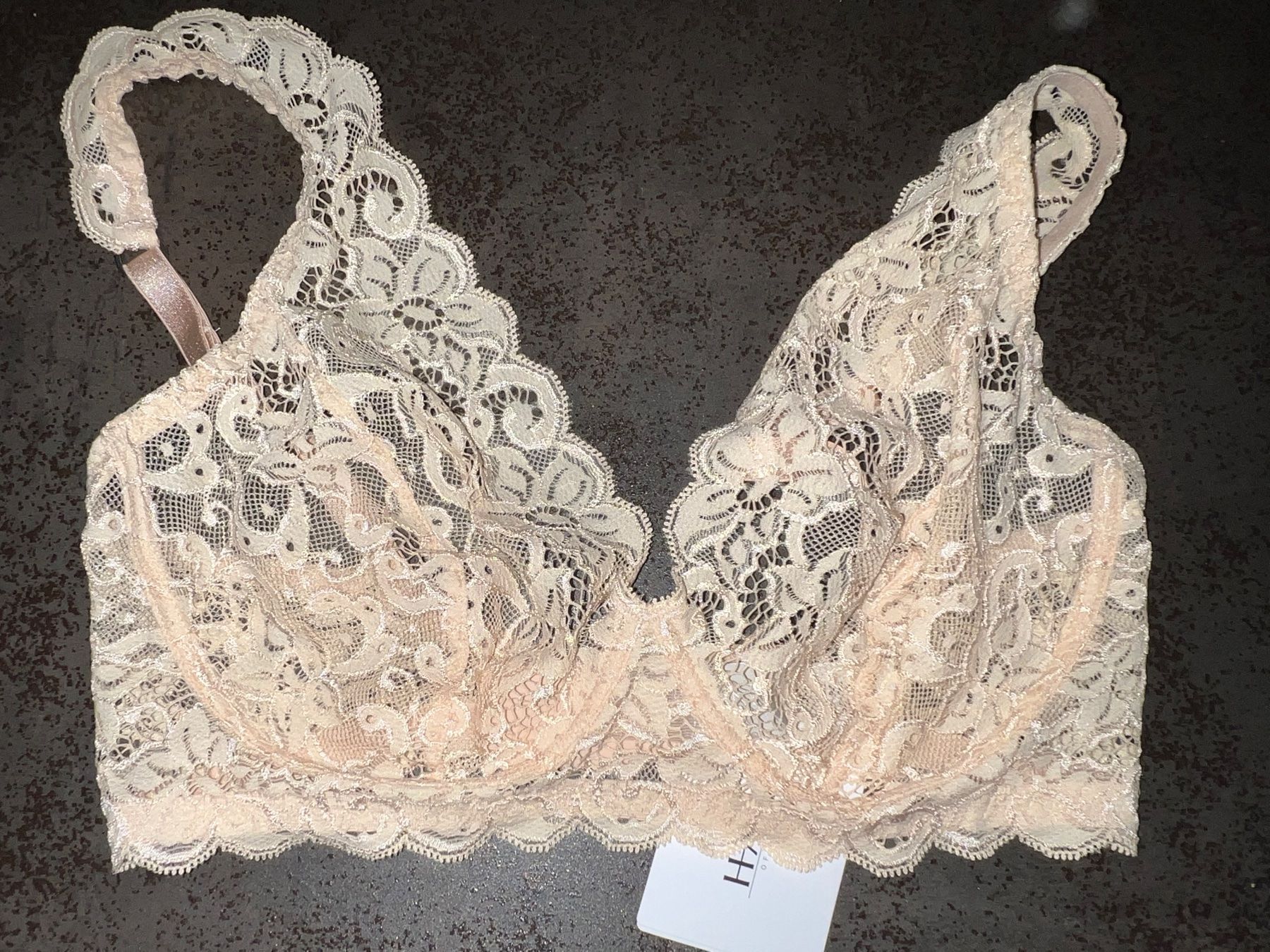 Hanro Altra biancheria intima: BH HANRO 75C neu – Nuovo (secondo la descrizione) da Dornach venduto da samuti