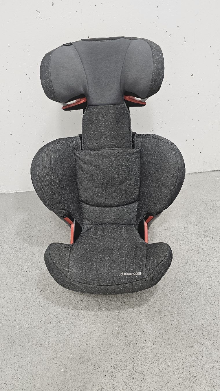 Maxi-Cosi Seggiolini per auto: Maxi Cosi Rodifix Air Protect – Usato da Russikon venduto da marcello375