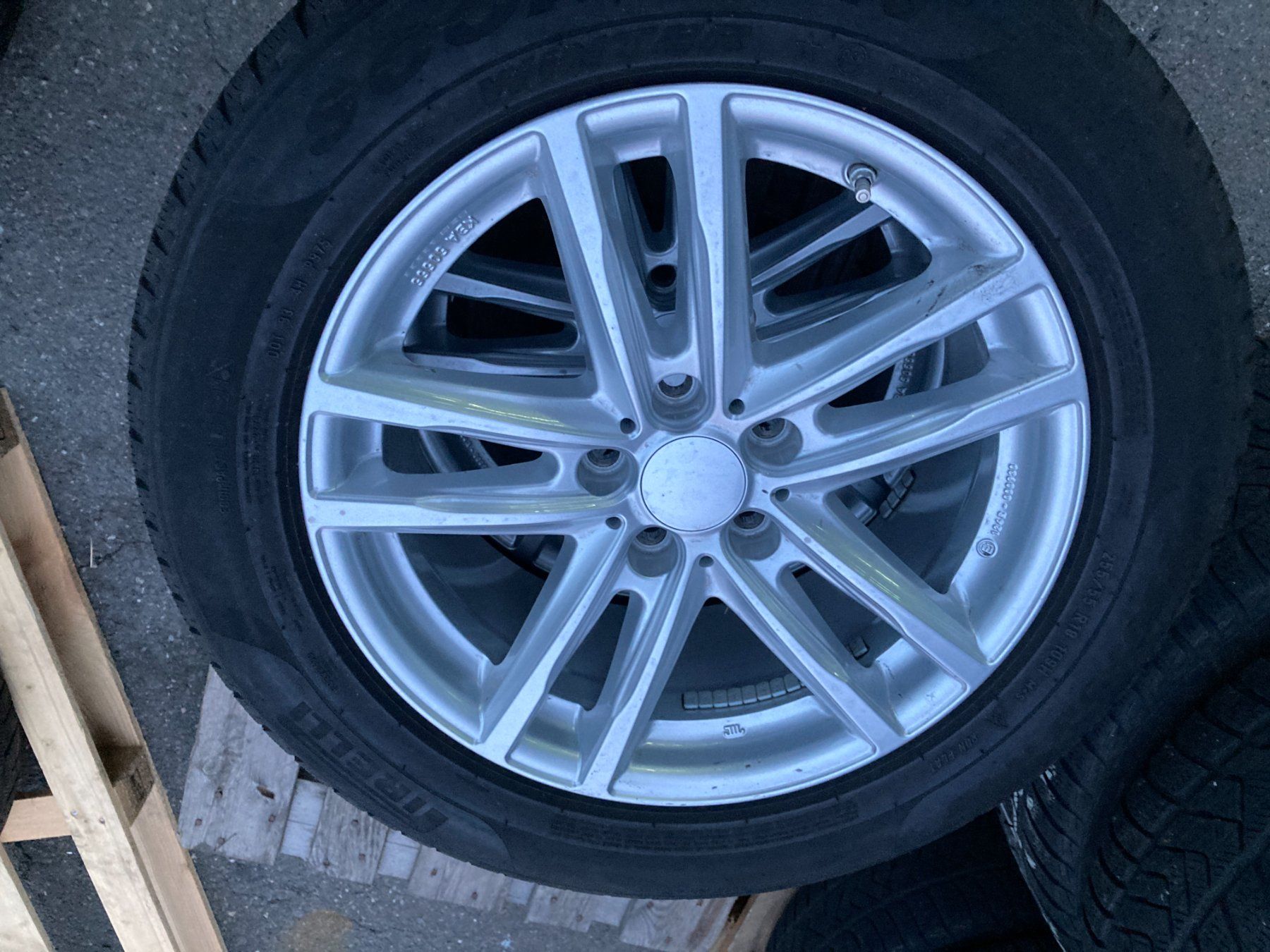BMW Pneumatici & Ruote complete: BMW X5 Winterräder 255/55R18 – Usato da Cham venduto da WB2223 2