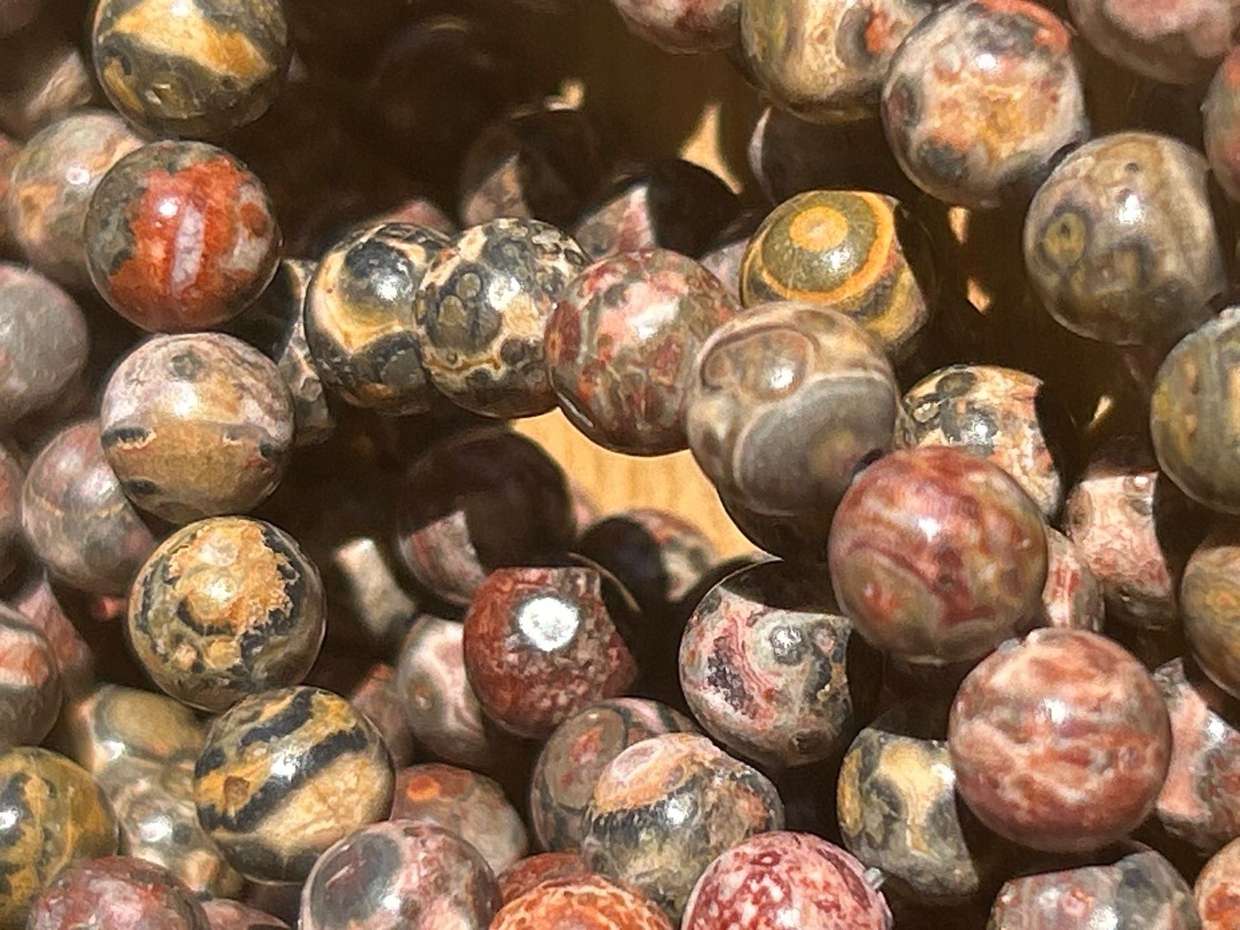 Minerali & Pietre curative: Strang red leopard jasper Kugeln / stone beads 6 mm – Nuovo (secondo la descrizione) da Niederrohrdorf venduto da Ytobi