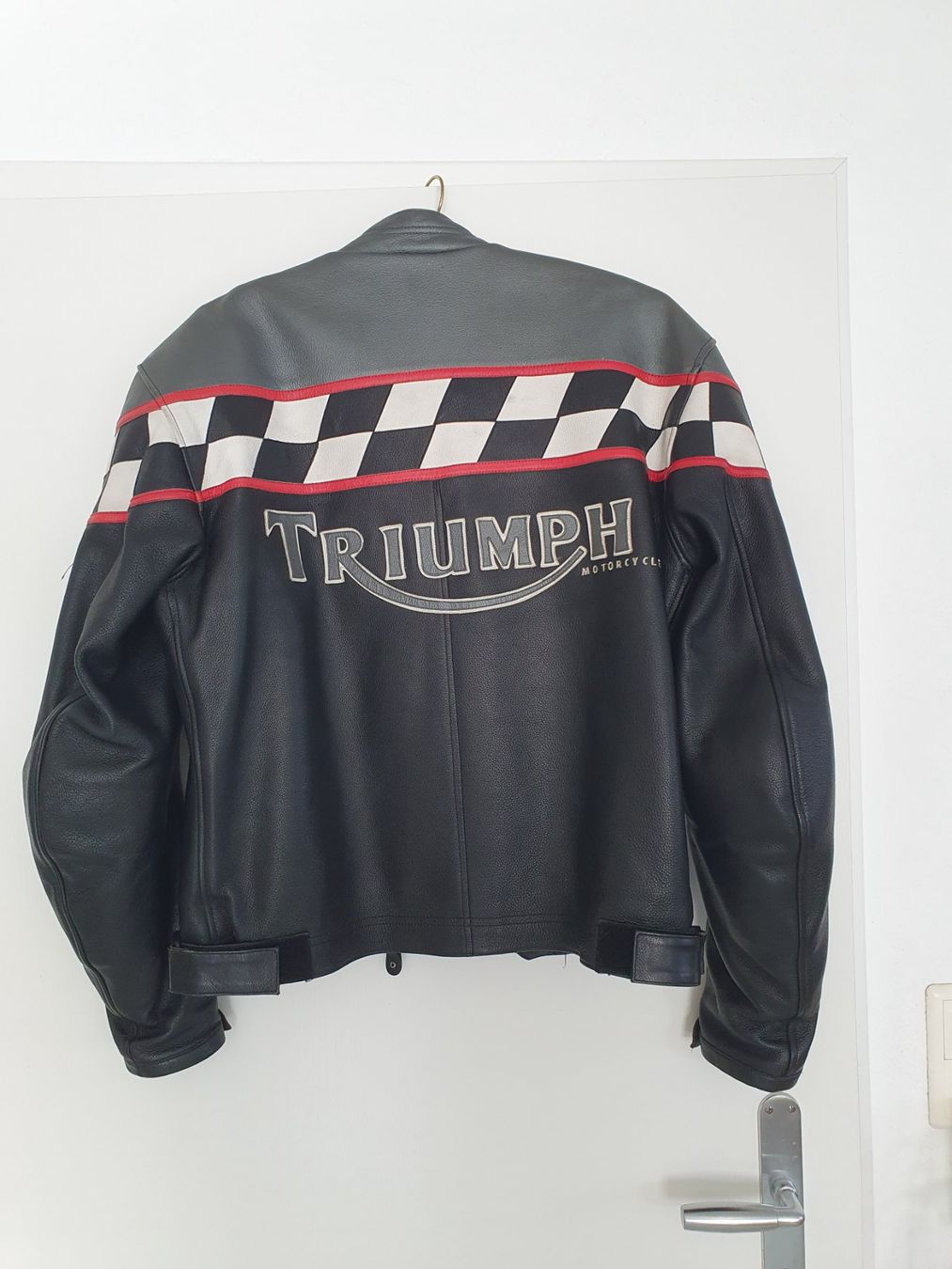 Completi: Motorradlederjacke und passende Hose – Usato da Montlingen venduto da fel_76m6 1