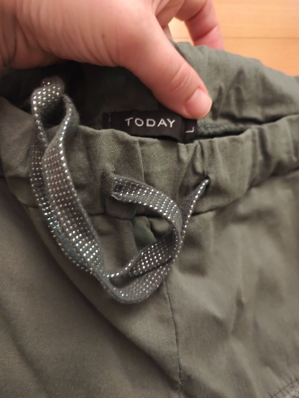 Pantaloni: Elastische Shorts – Usato da Sissach venduto da sasocla 2