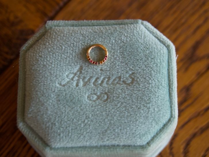 Gioielli per piercing: Rainbow Piercing-Ring von Avinas – Nuovo (secondo la descrizione) da Thun venduto da Laeivy
