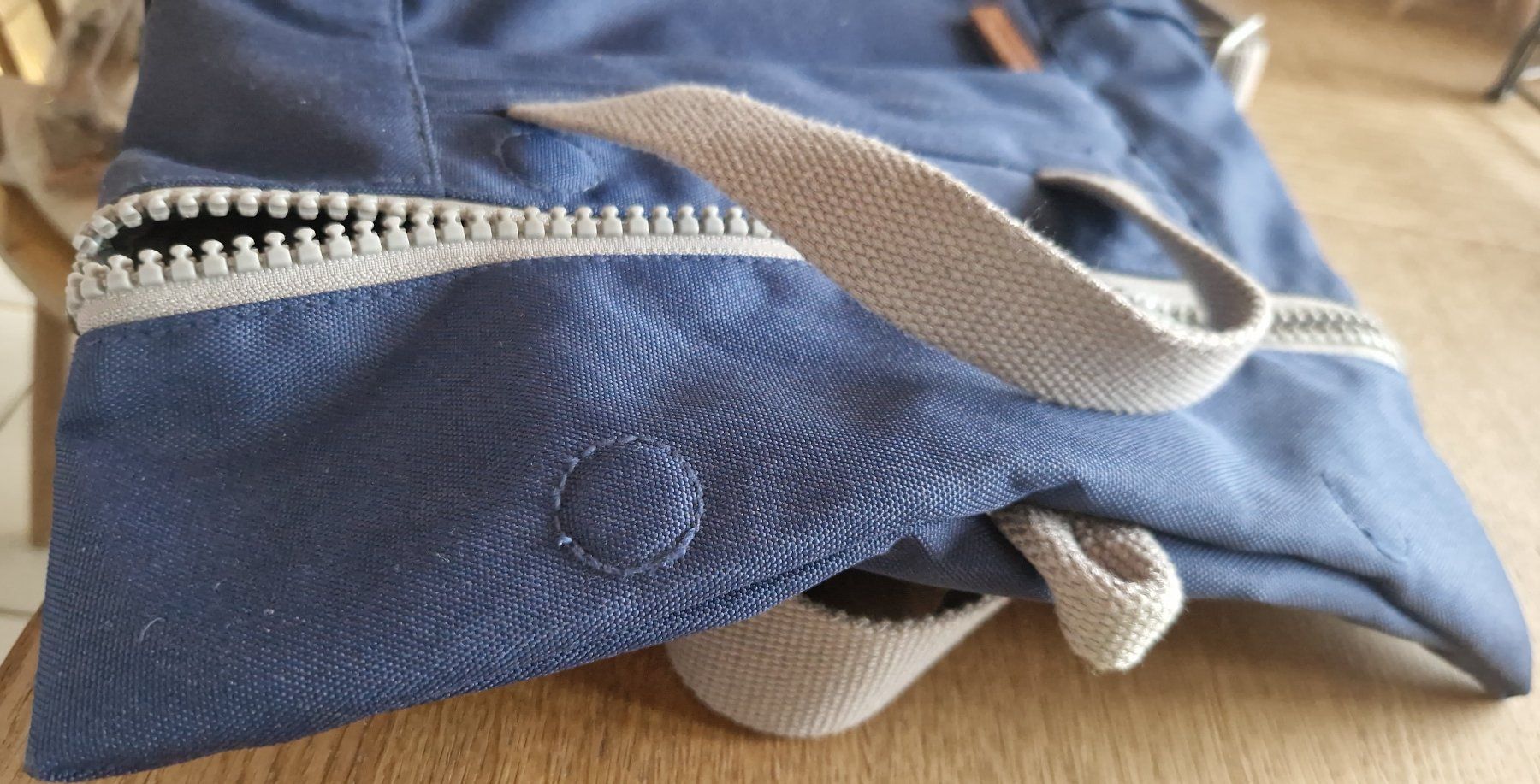 Roka Zaini: Sac à dos bleu marine marque Roka – Usato da Münchenbuchsee venduto da capa2014 3