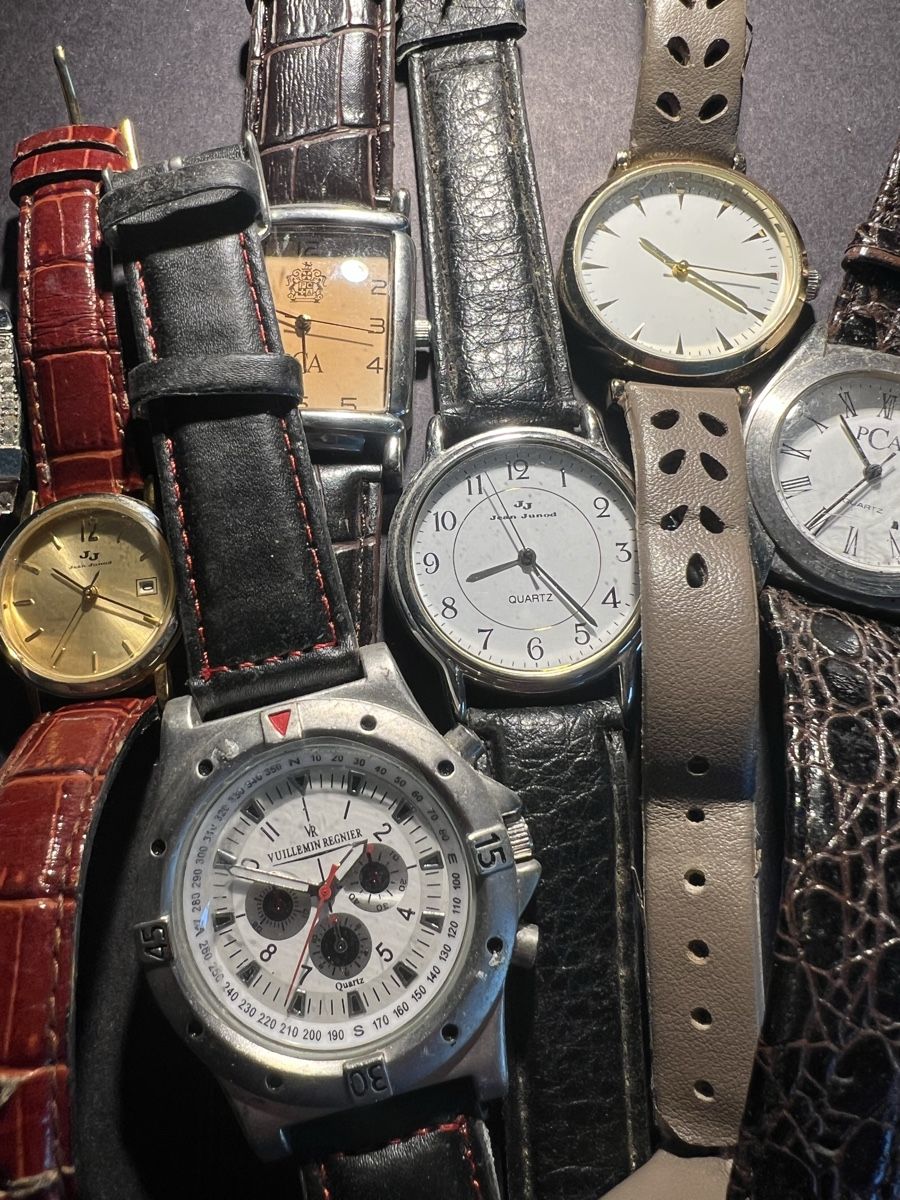 Orologi: Uhren für Bastler – Usato da Laufen venduto da groove60 2