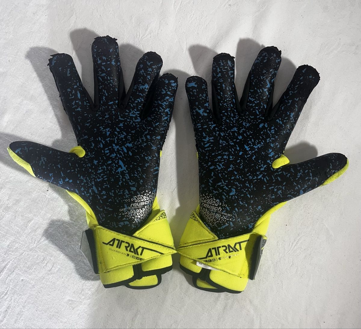 Reusch Altri accessori da uomo: Reusch Goaliehandschuhe, Grösse 10.5 – Usato da Wallisellen venduto da maxiking.21 2