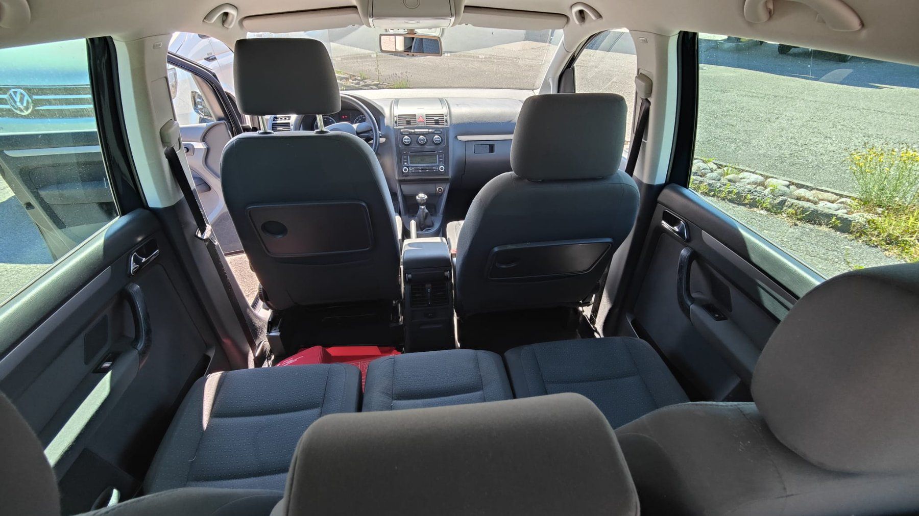 VW Autos: VW Touran 2.0 FSI – D'occasion à Lyssach par garagegautschi06 6